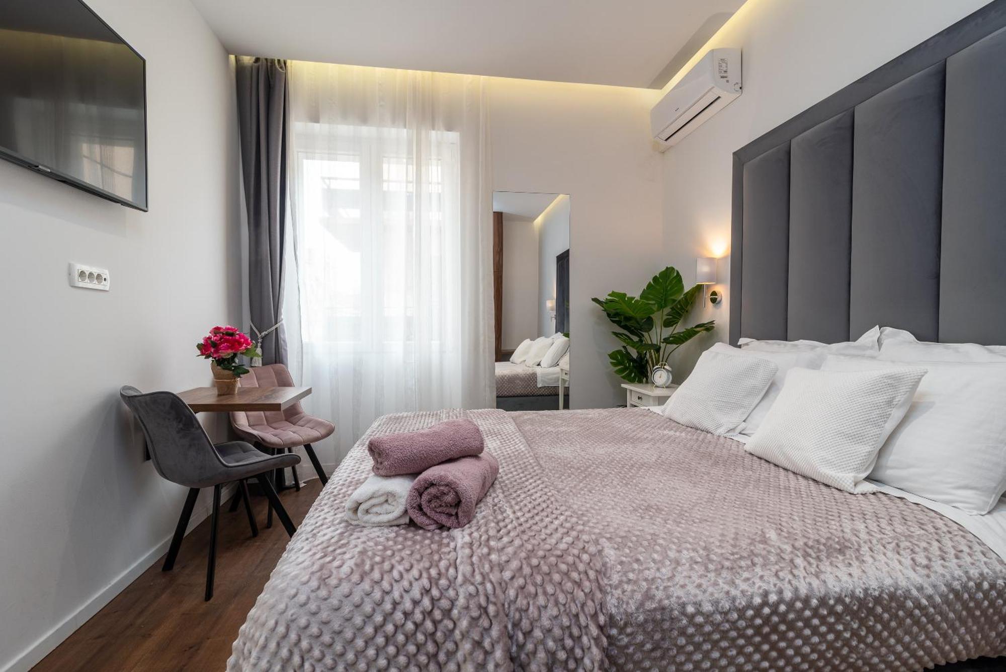 Antares Luxury Rooms 1 Сплит Экстерьер фото
