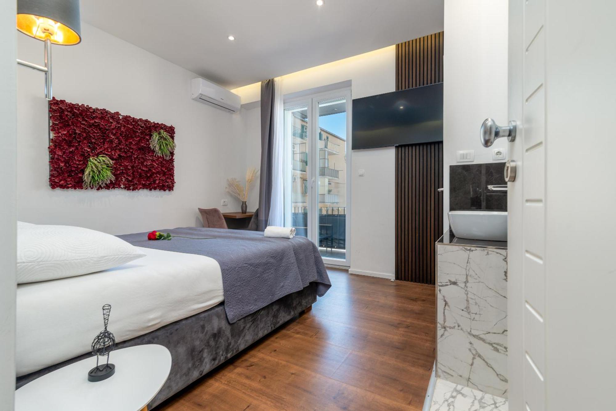 Antares Luxury Rooms 1 Сплит Экстерьер фото